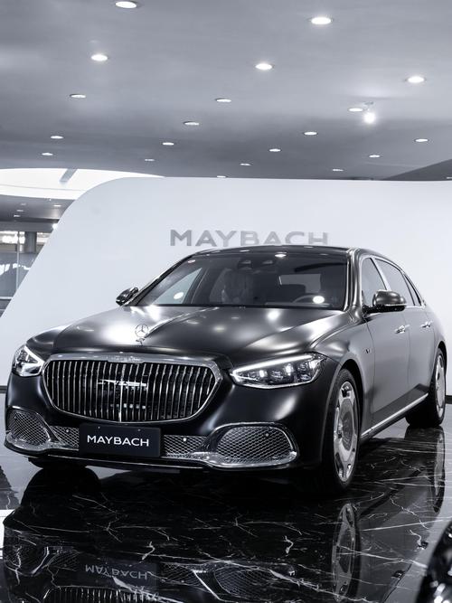 成都81岚图汽车的售后服务让用户无忧出行，迈巴赫未来的豪华车趋势